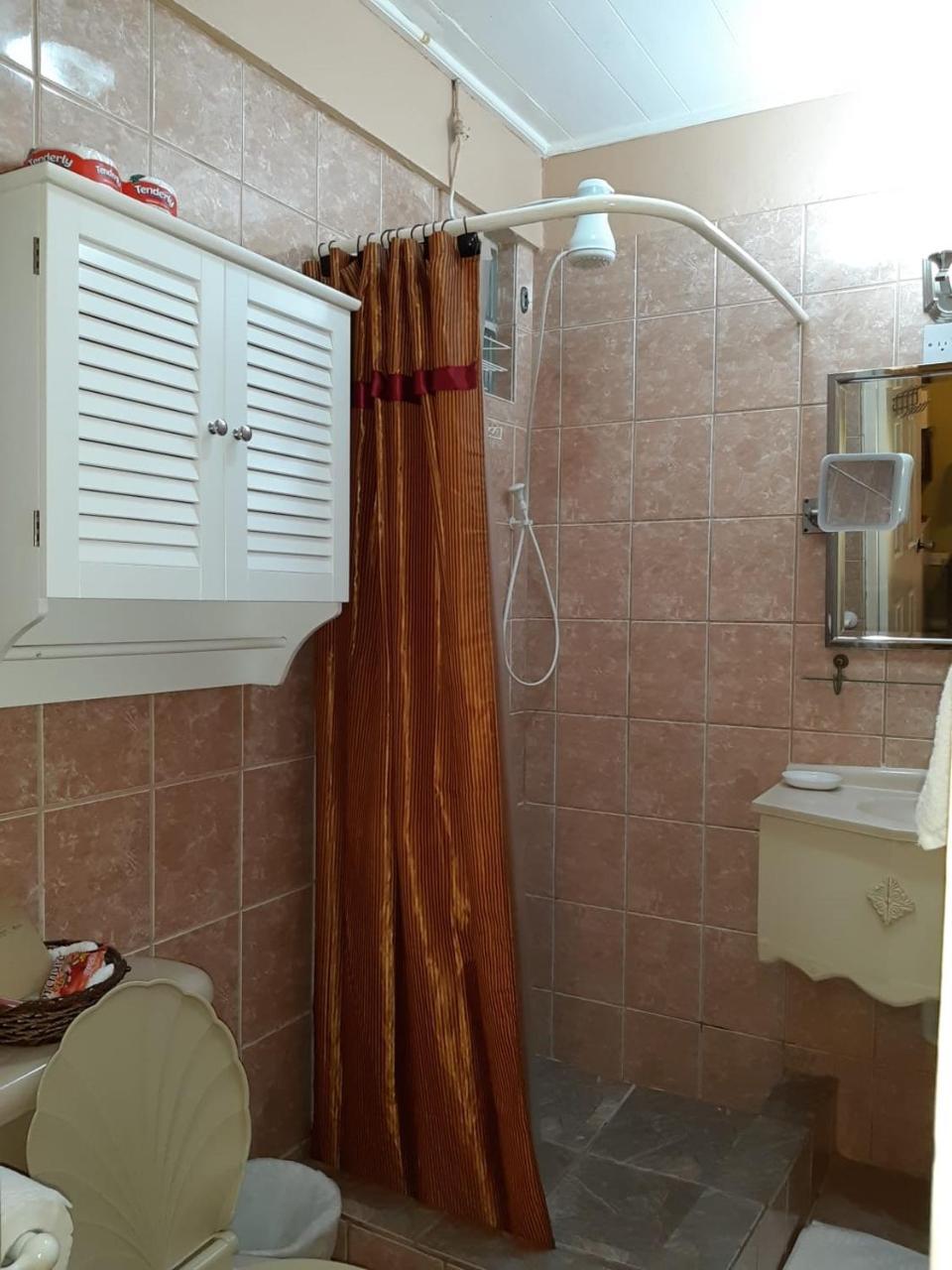 Narakiel'S Inn Розо Екстер'єр фото