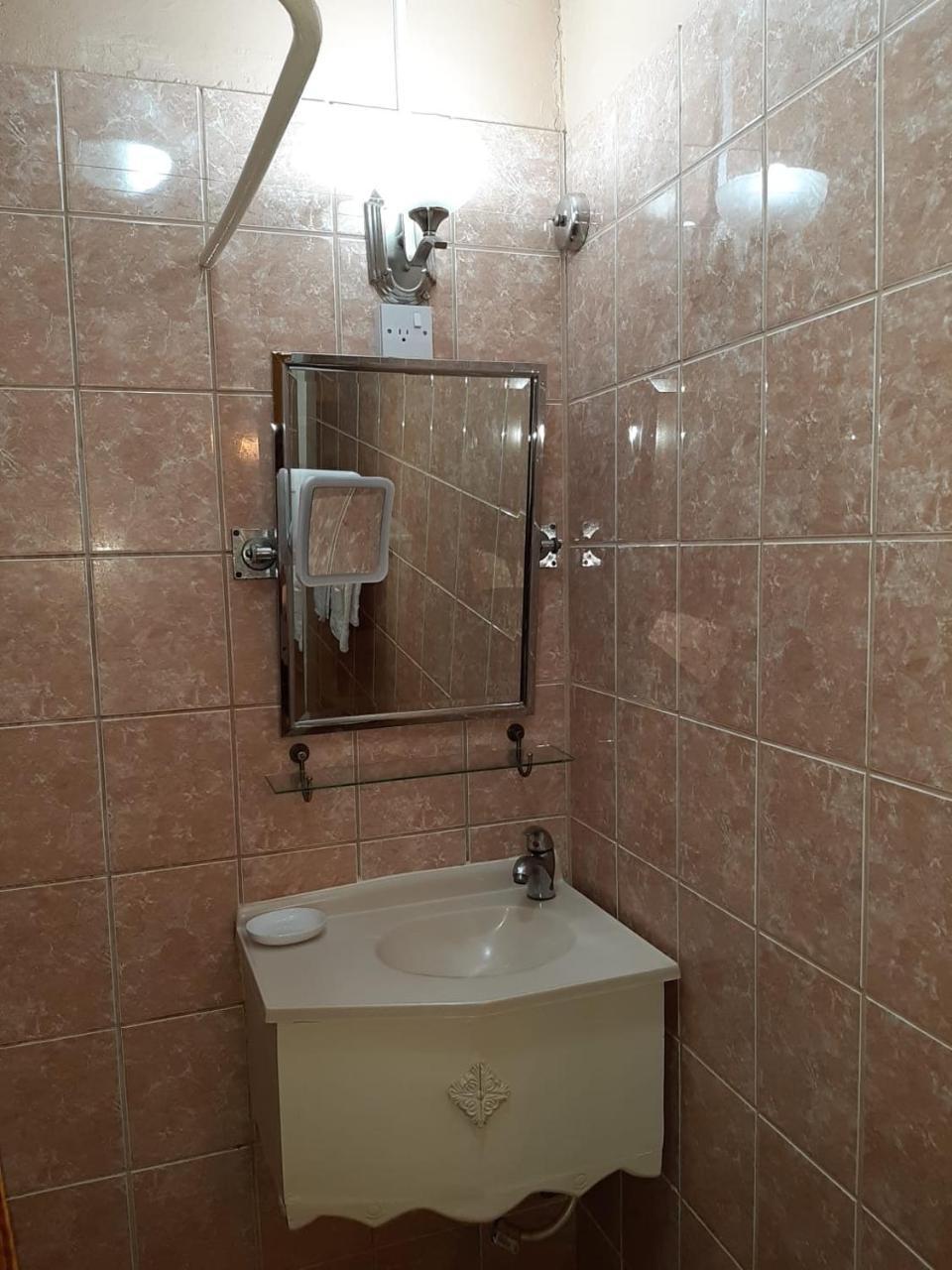 Narakiel'S Inn Розо Екстер'єр фото