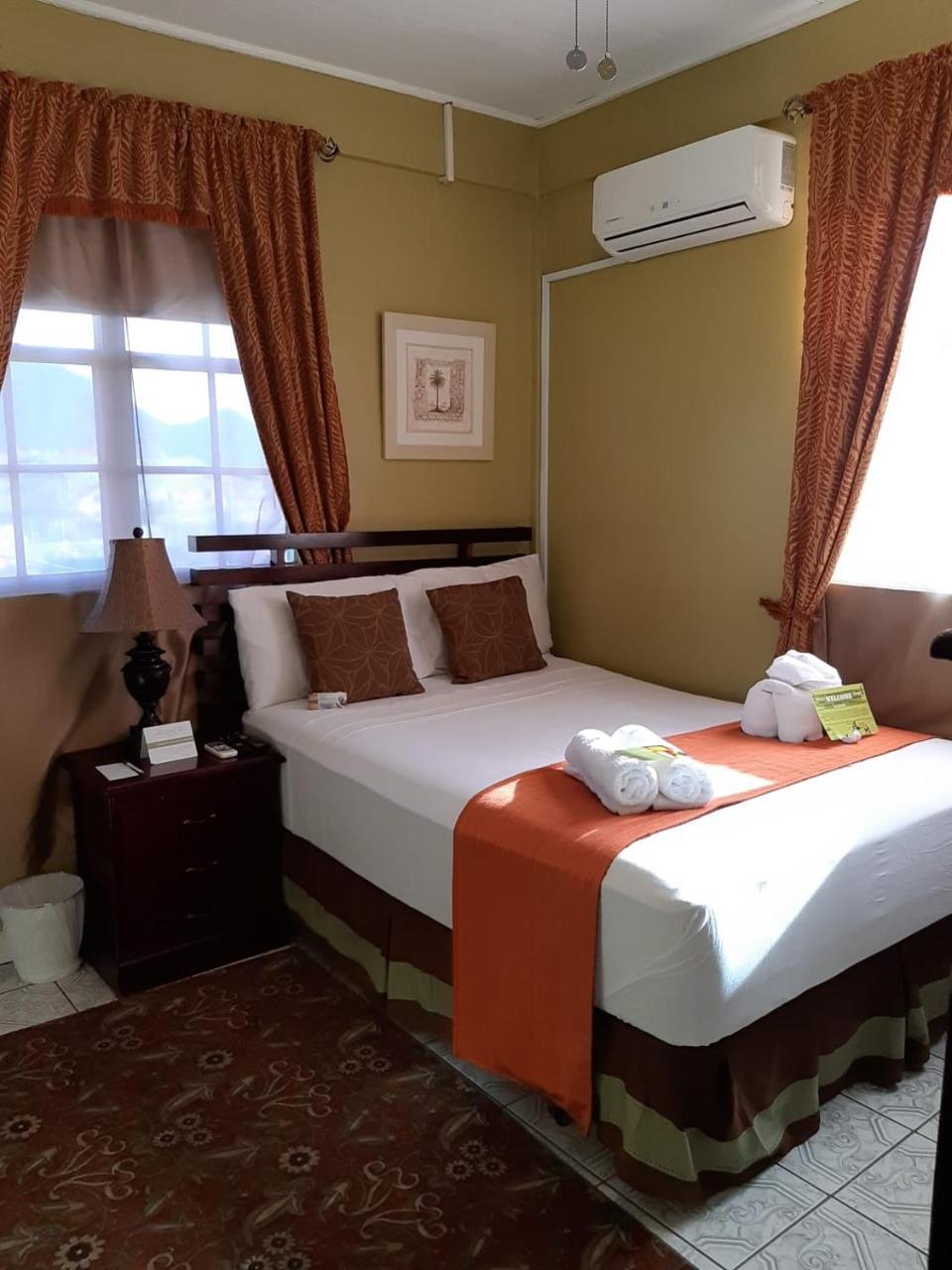 Narakiel'S Inn Розо Екстер'єр фото
